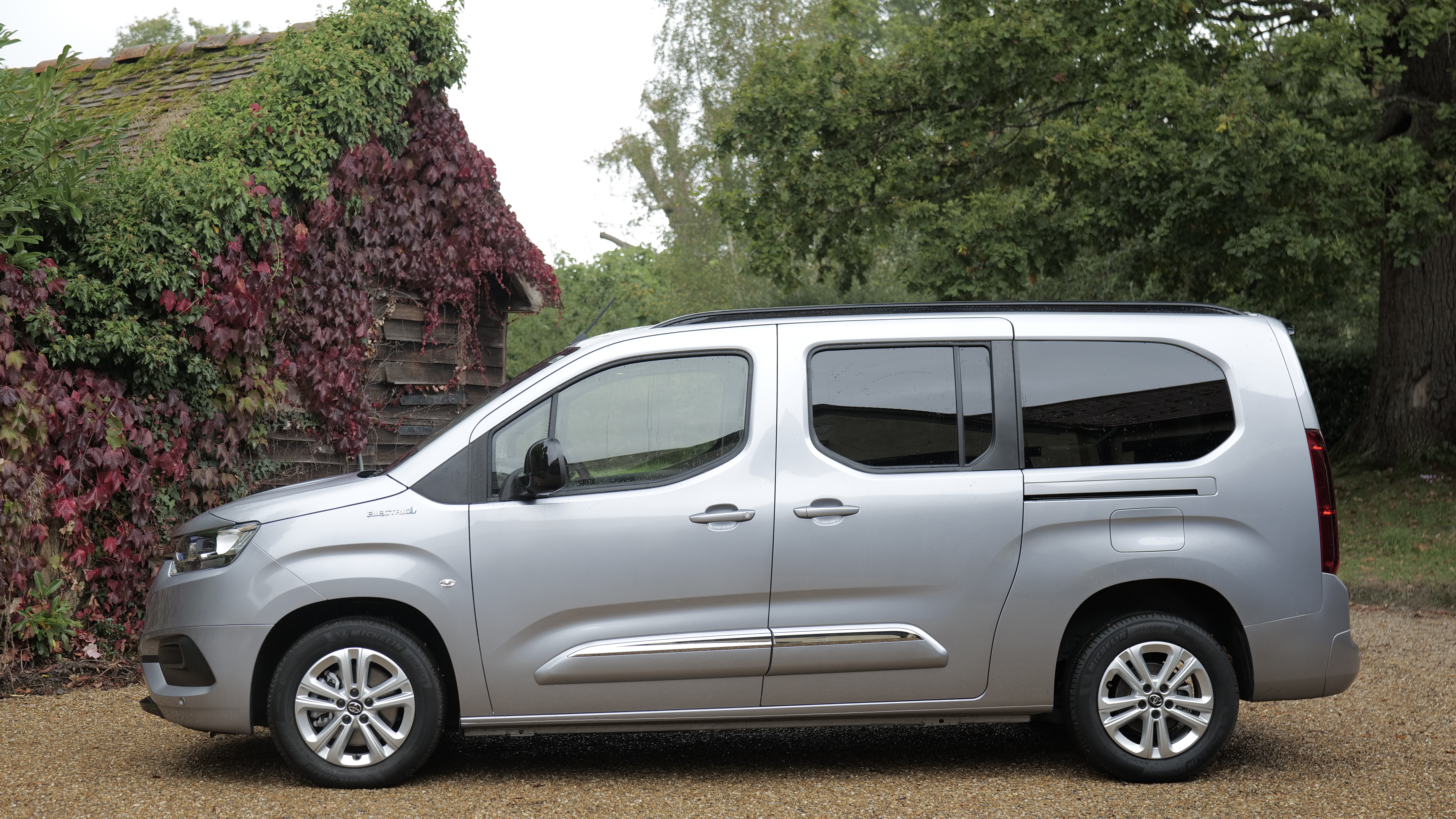 TOYOTA PROACE CITY VERSO 100kW Icon L1 50kWh 5dr Auto